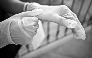 gloves-5155220_1280